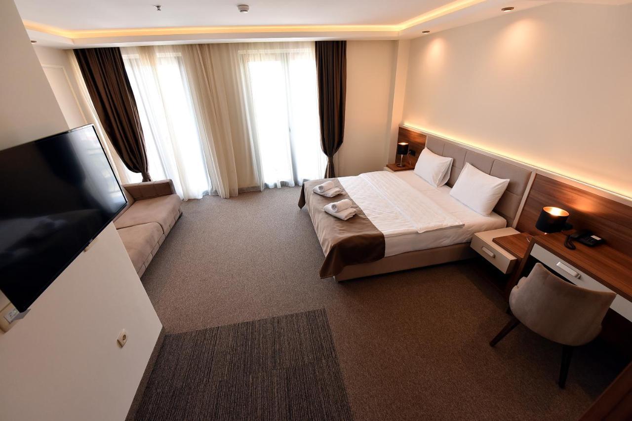 Hotel Lazaro Podgorica Exterior photo
