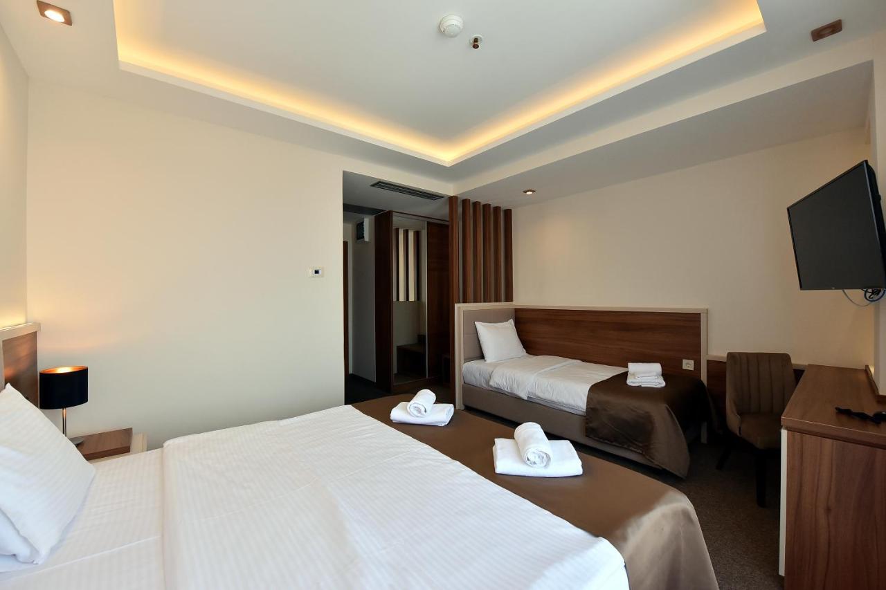Hotel Lazaro Podgorica Exterior photo
