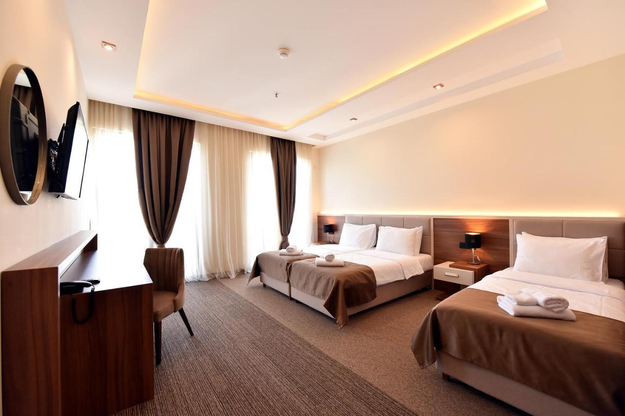 Hotel Lazaro Podgorica Exterior photo