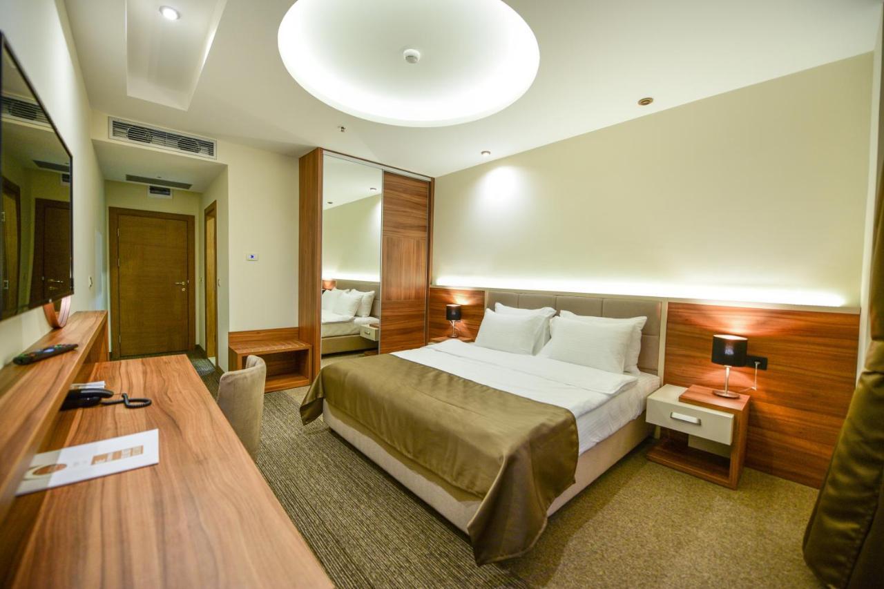Hotel Lazaro Podgorica Exterior photo